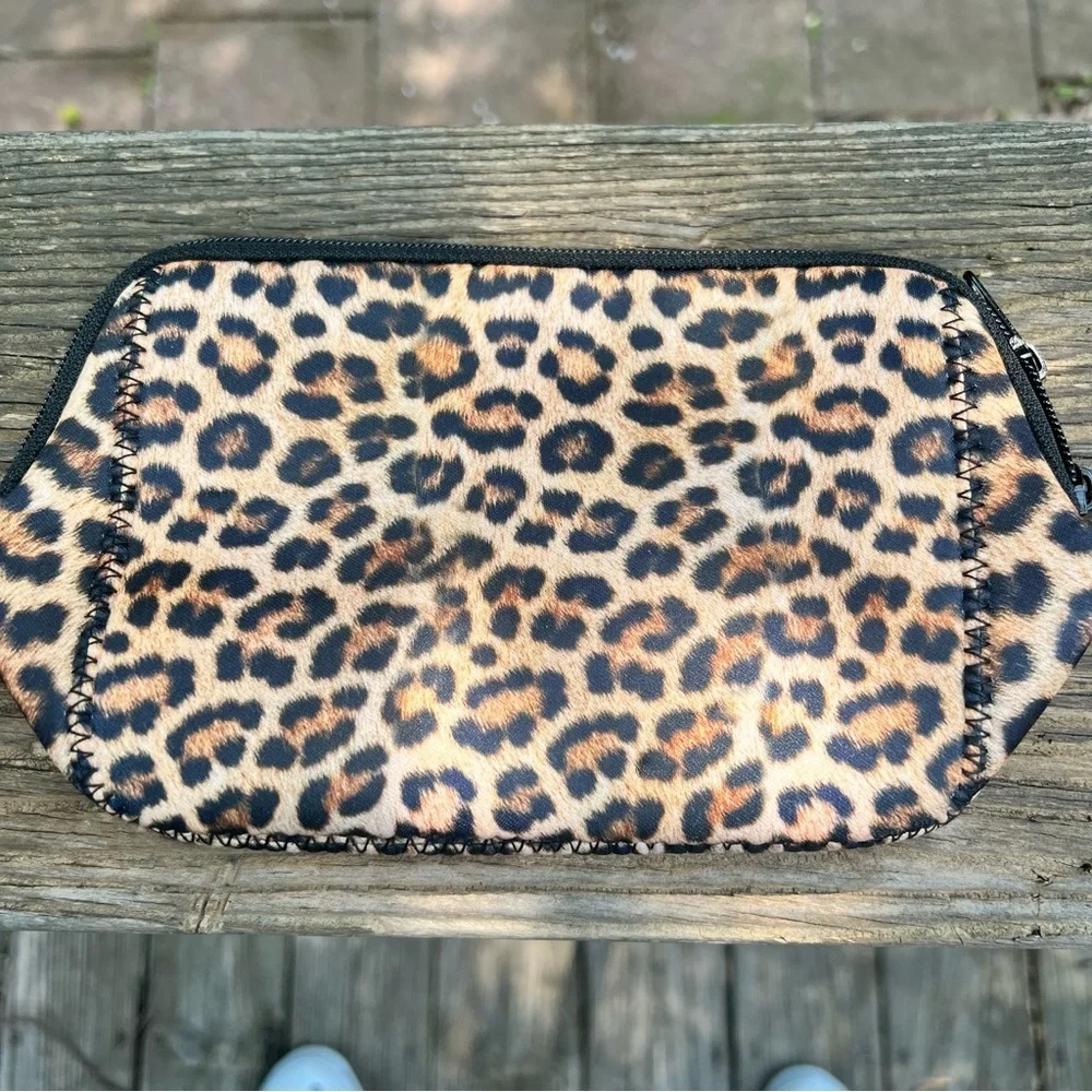 Leopard print cosmetic storage bag